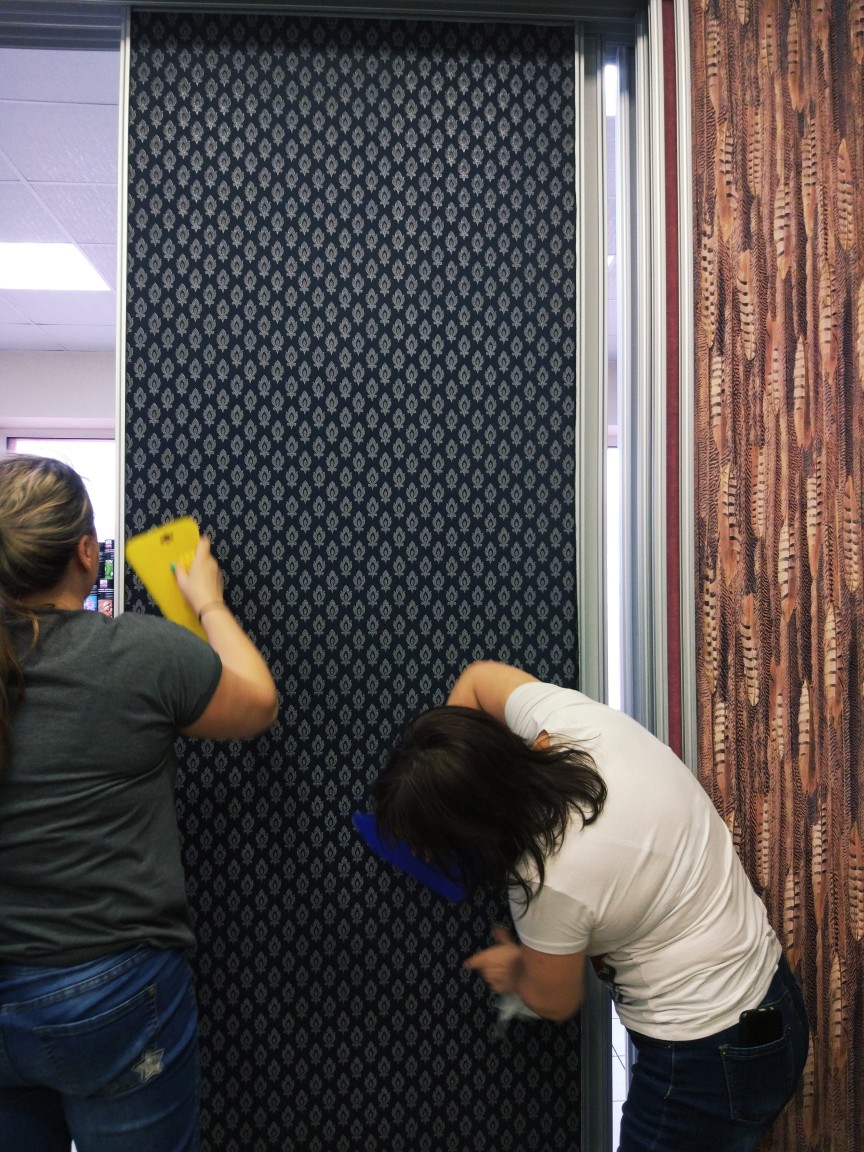 Благодарим за поклейку обоев Жаркову Елену и Султанову Марину!