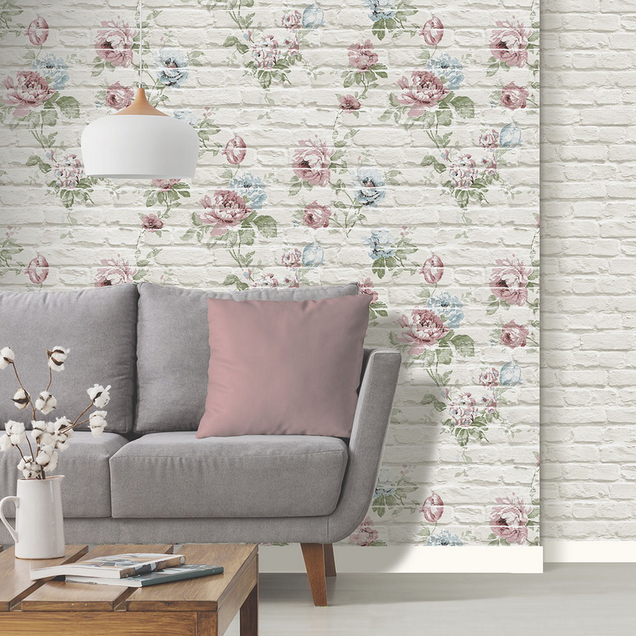 "Escapade" от UGEPA (Франция)