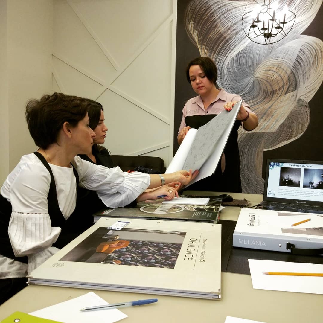 Знакомьтесь, это Галина - представитель компании surgaz.ru!