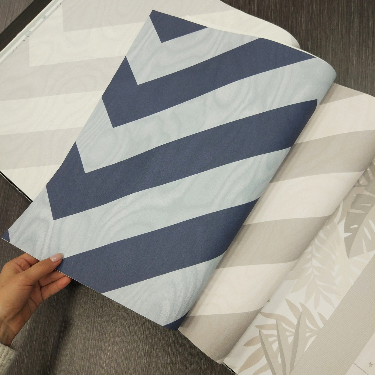 Подборка обоев с шевроном