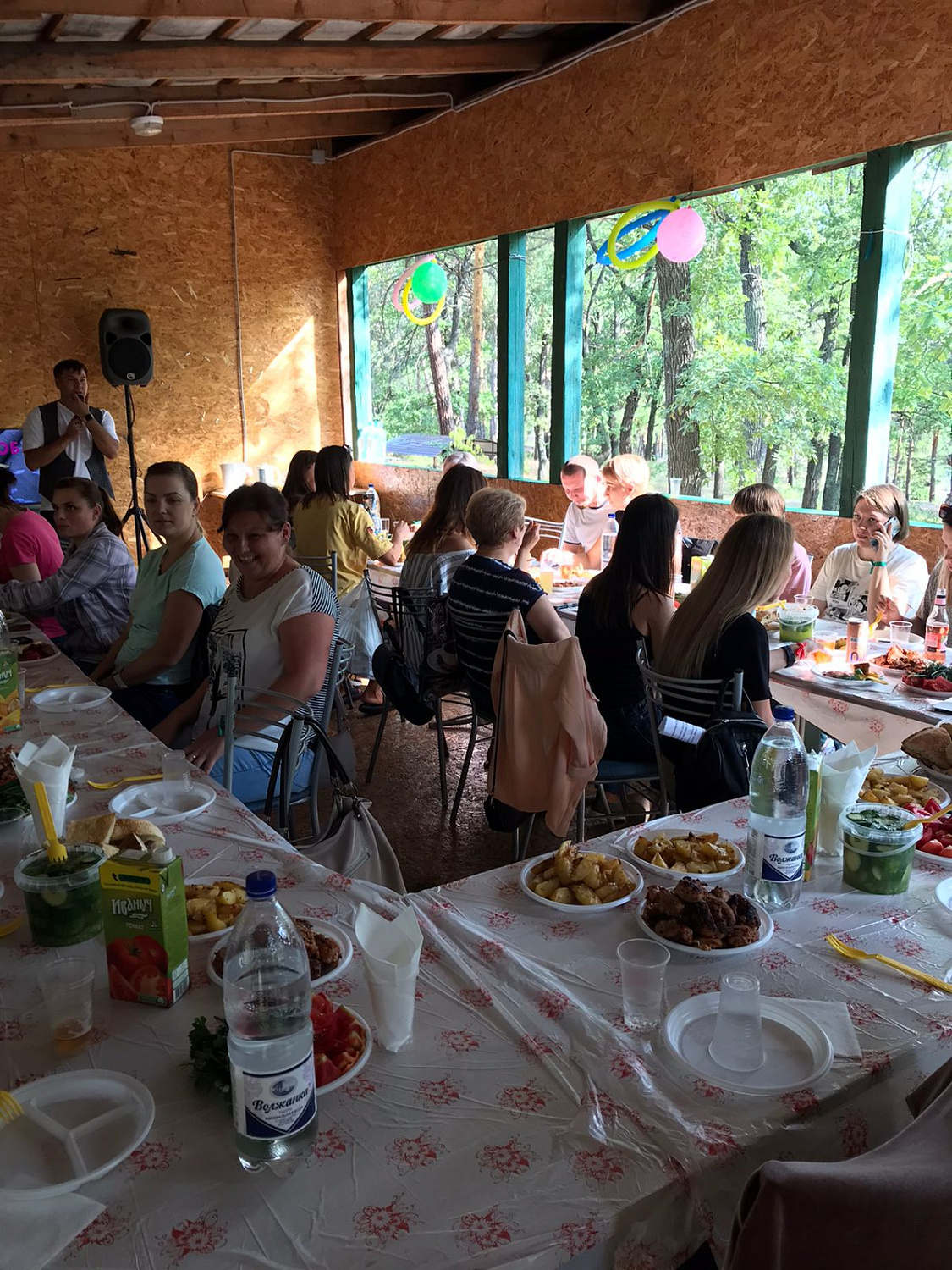 Поздравление от сотрудников компании «Евро Обои» собственникам компании