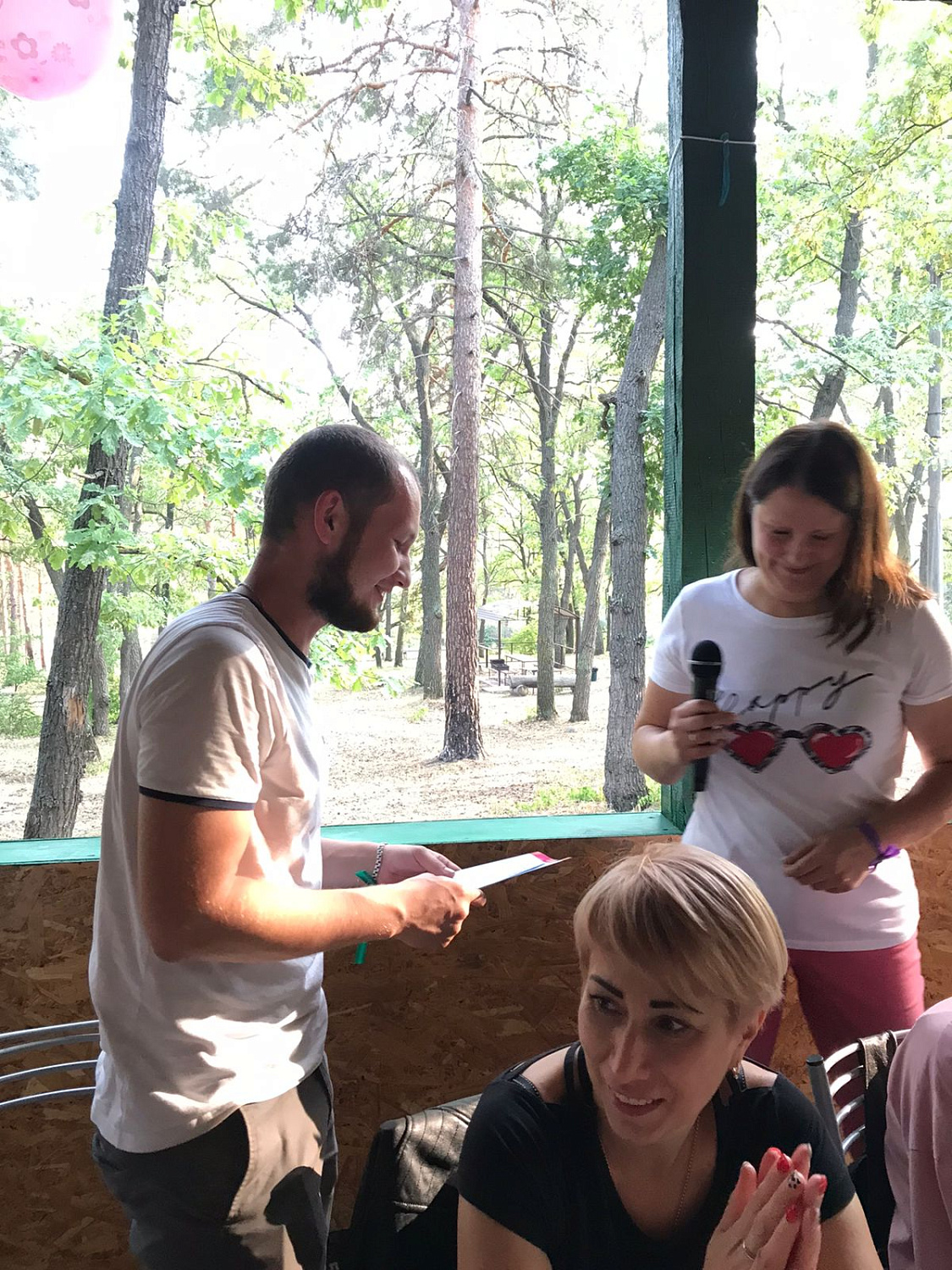 Поздравление от сотрудников компании «Евро Обои» собственникам компании