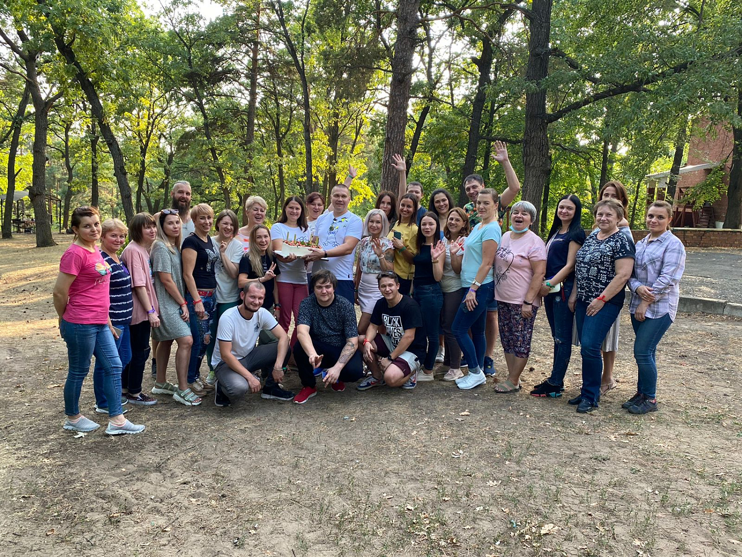 Поздравление от сотрудников компании «Евро Обои» собственникам компании