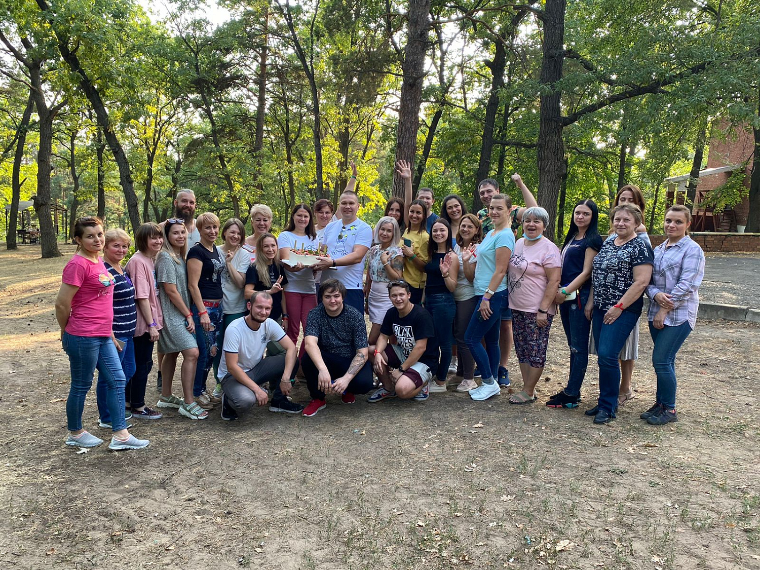 Поздравление от сотрудников компании «Евро Обои» собственникам компании